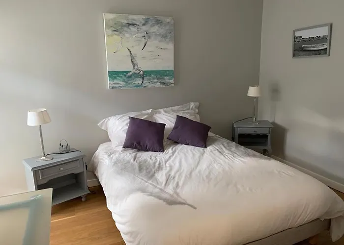 Large Lakeside House - Mayvillage Tatil Evi *