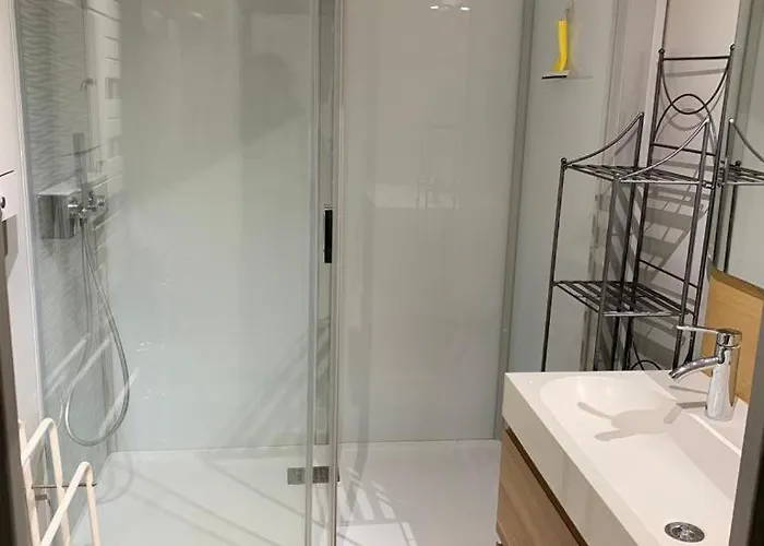 Tatil Evi Large Lakeside House - Mayvillage *