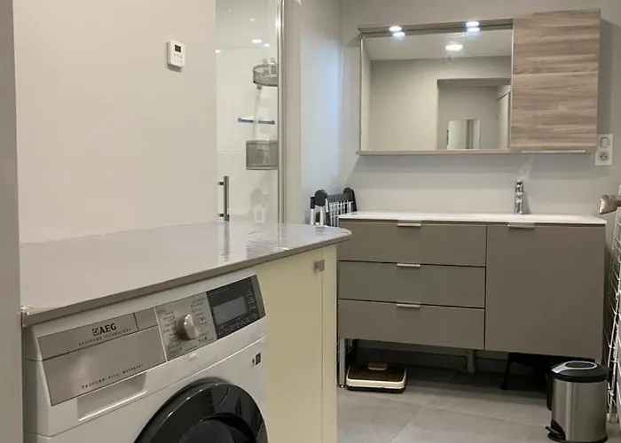 Large Lakeside House - Mayvillage Tatil Evi *