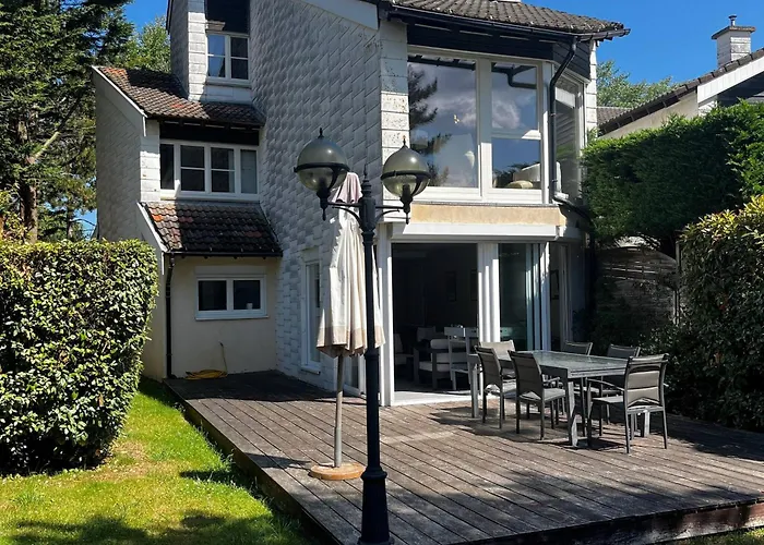 Large Lakeside House - Mayvillage Tatil Evi Le Touquet