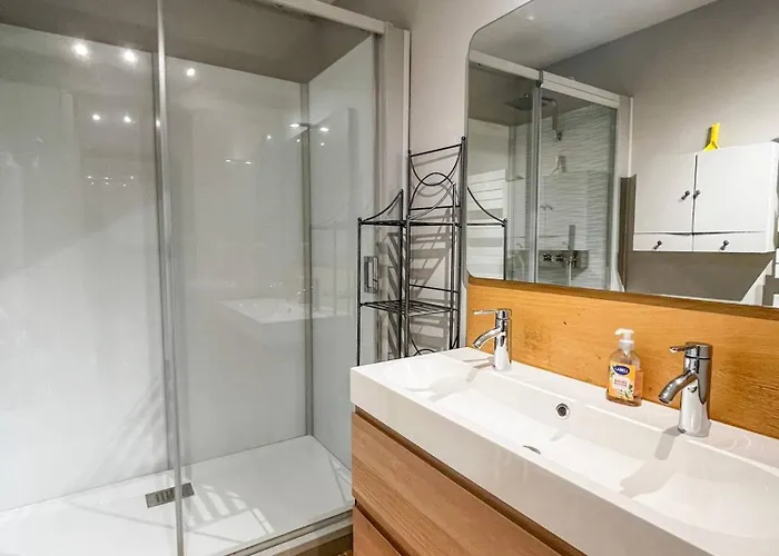 Large Lakeside House - Mayvillage Tatil Evi Le Touquet