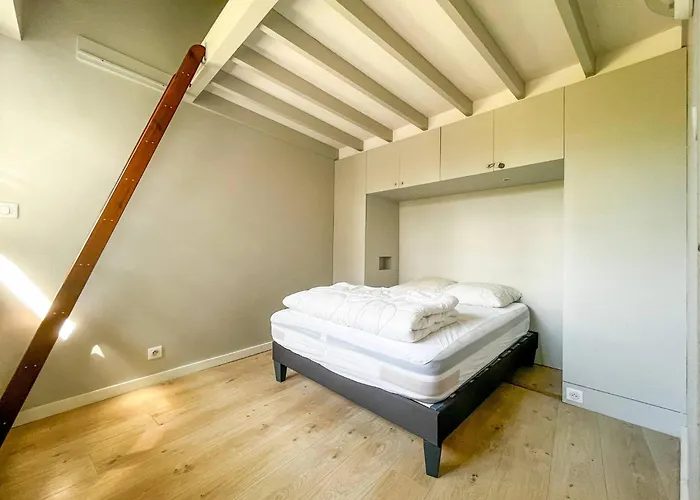 Tatil Evi Large Lakeside House - Mayvillage Le Touquet