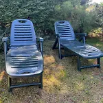 בית נופש Large Lakeside House - Mayvillage