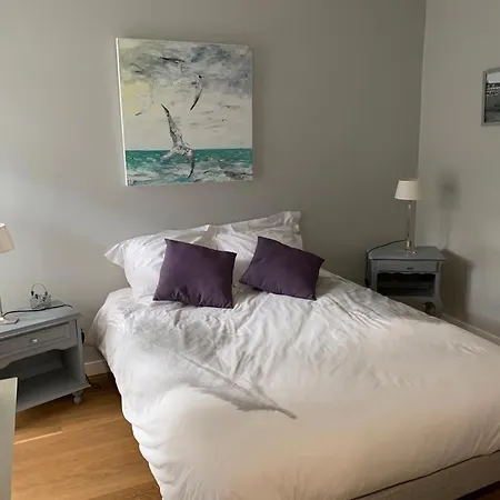 Large Lakeside House - Mayvillage Holiday home *