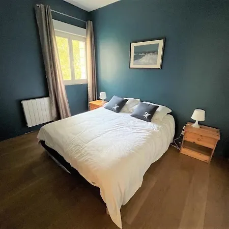 Nyaraló Large Lakeside House - Mayvillage