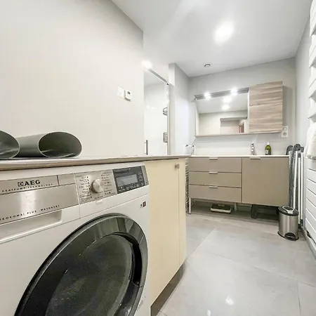 Large Lakeside House - Mayvillage Le Touquet