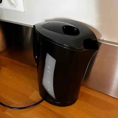 Large Lakeside House - Mayvillage