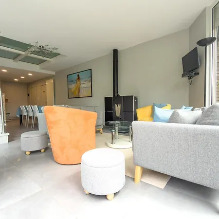 Casa vacanze Large Lakeside House - Mayvillage Le Touquet